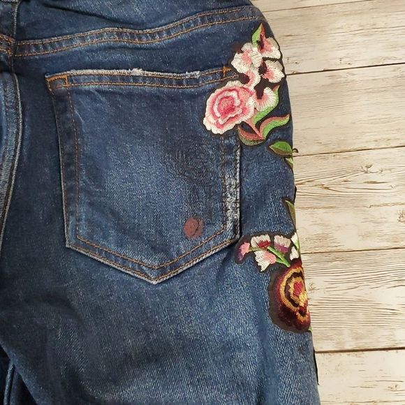 Zara Premium Denim Embroidered Raw Hem Jeans Flower Floral Design 24½" Waist 26L - Picture 8 of 11